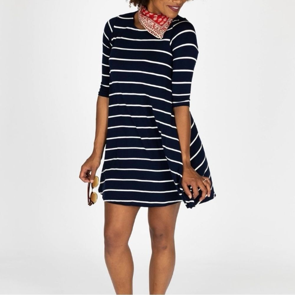 NEW Agnes & Dora Navy White Striped 3/4 Sleeve A-Line Swing Tunic Dress Small